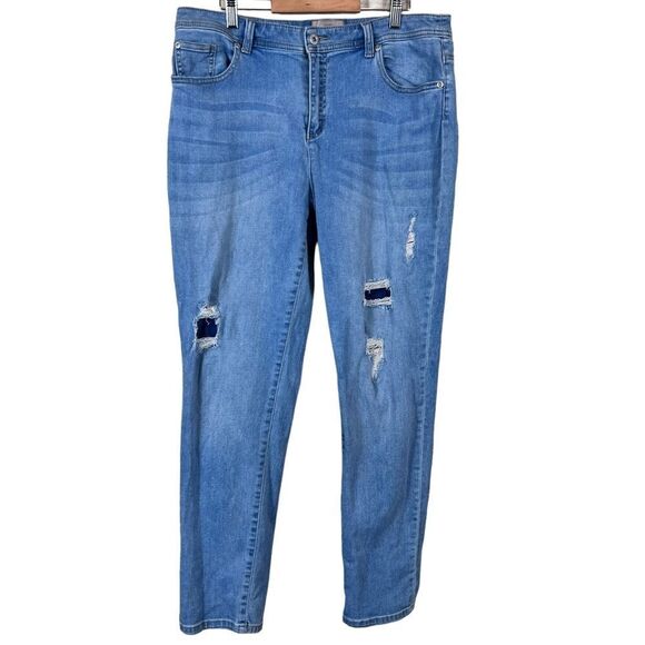 Chico's so slimming distressed ankle fit jeans. - Picture 1 of 14